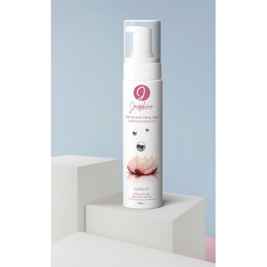 Lotus Feminine Wash